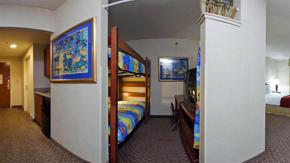 Wyndham Garden Erie Kearsarge Exterior foto