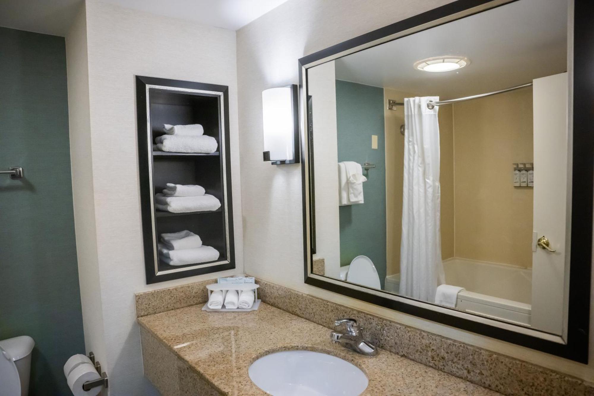 Wyndham Garden Erie Kearsarge Exterior foto